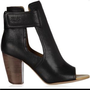 See By Chloe Peep Toe Ankle Boots 3.5 Stacked Heels Women’s Size 37.5